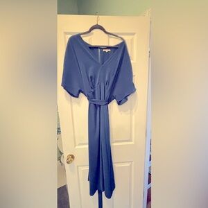 Blue belted dress
Never warm